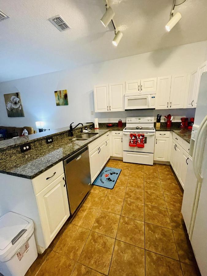 Apartment Sand Lake Condo *