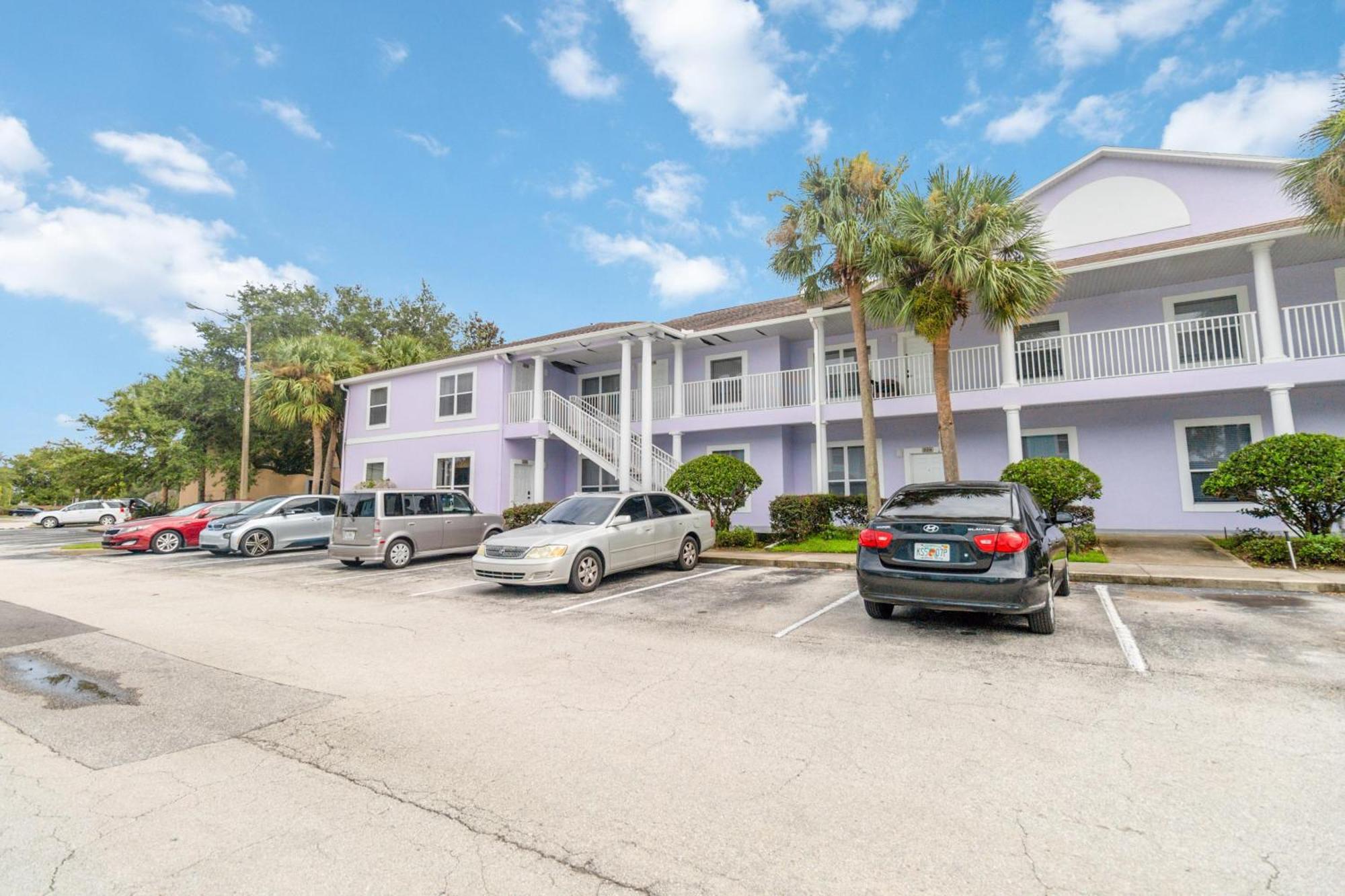 Sand Lake Condo *